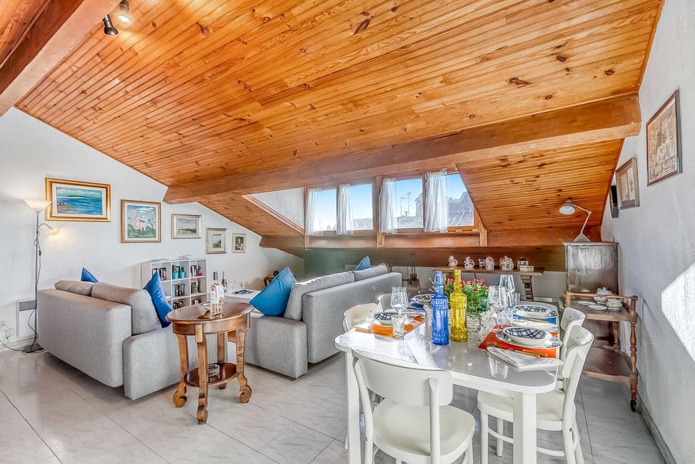 Rental owner, Menton